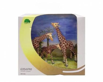 Набор фигурок «Семейство жирафов» 